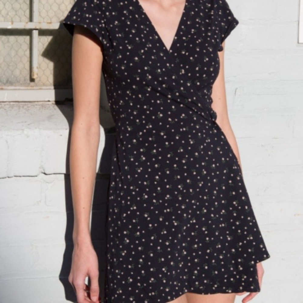 Brandy Melville wrap dress
